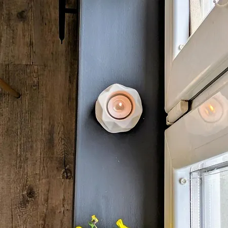 Stylish 6 With Balcony