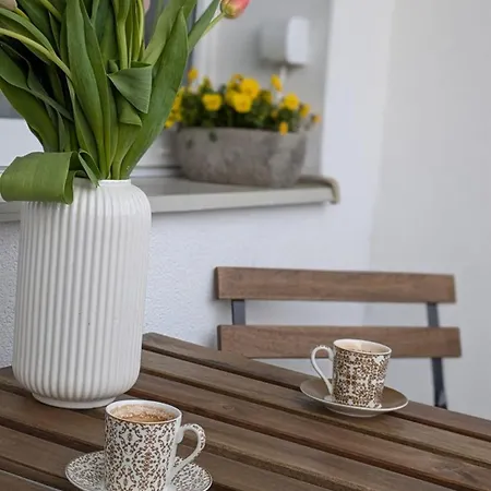 Stylish 6 With Balcony Апартаменты *